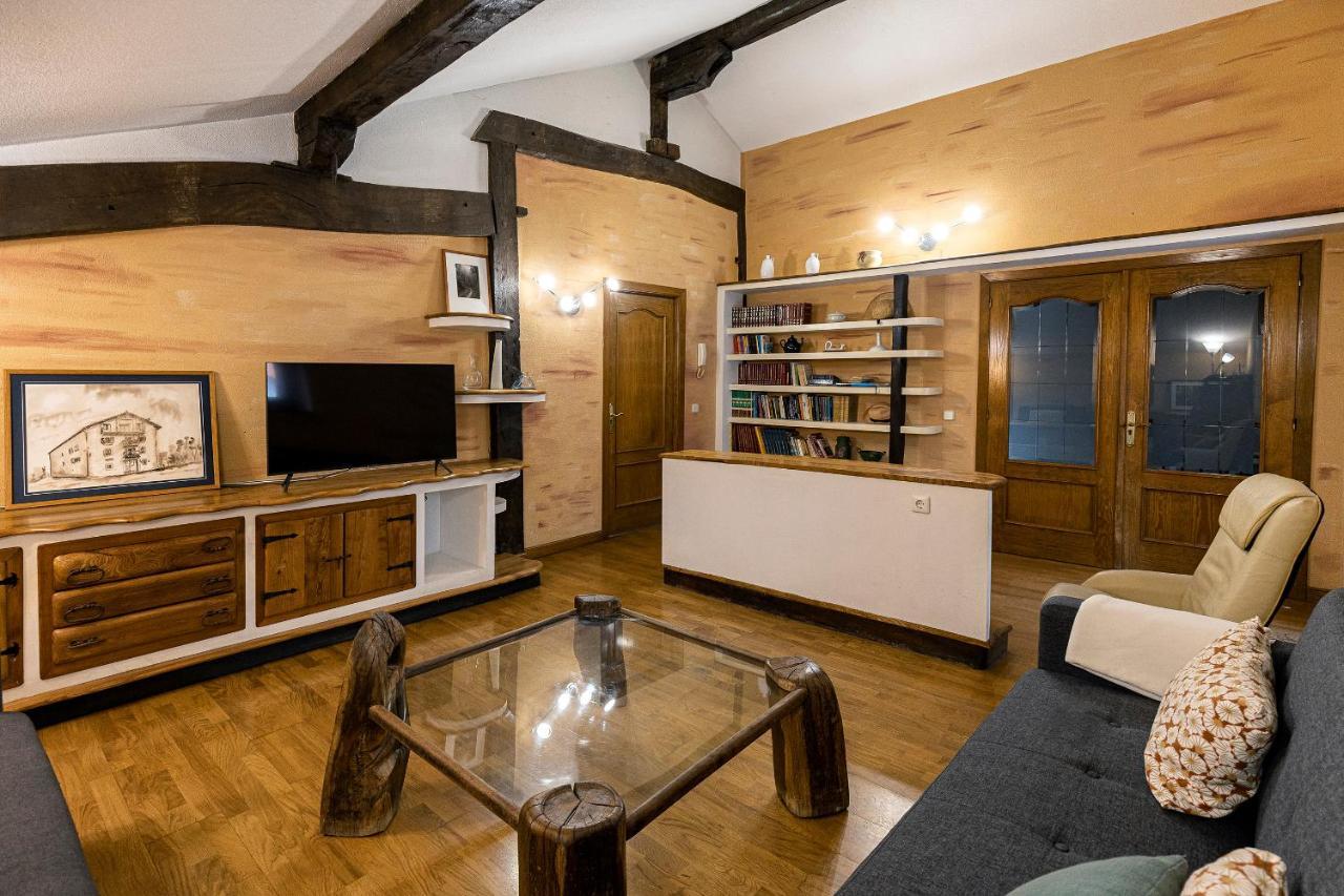 Hostal Etxeberri Eugi Екстериор снимка