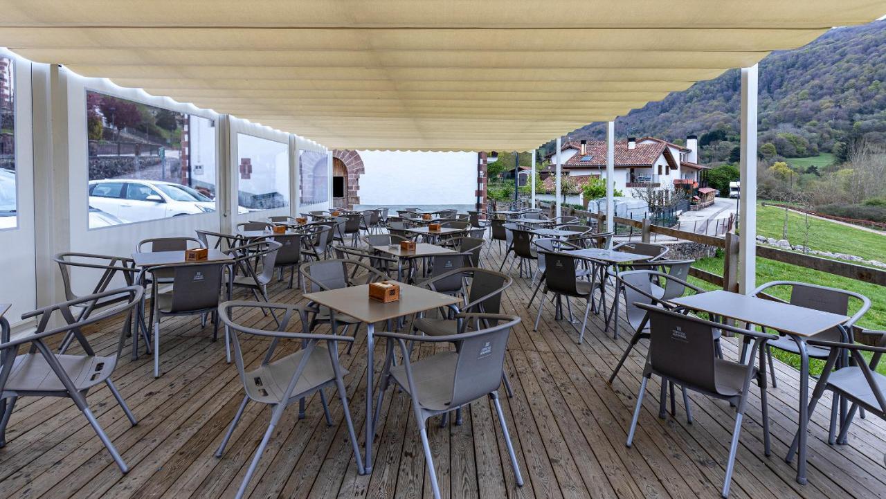 Hostal Etxeberri Eugi Екстериор снимка
